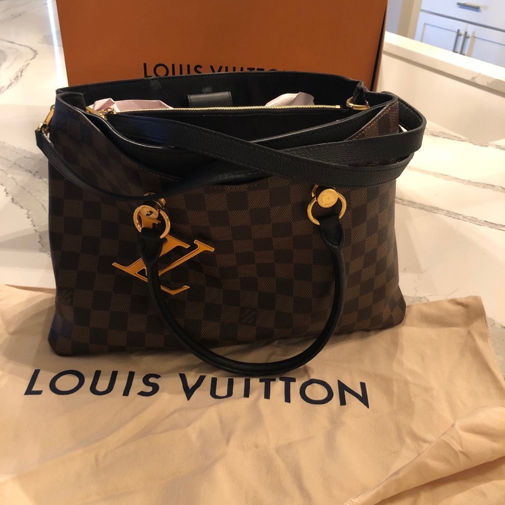 Louis Vuitton Riverside handbag